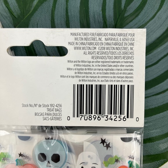 Wilton Clear White Multi-Colored Emoji Candy Ghost Plastic Twist Tie Treat Bags - Picture 5 of 7